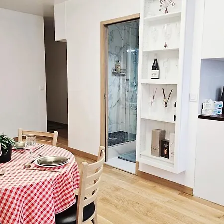 Appartamento With Parking Free Parigi