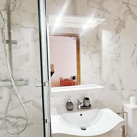 Appartamento With Parking Free Parigi